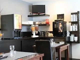 Brit Hotel Lorient Le Kerotel 3*,